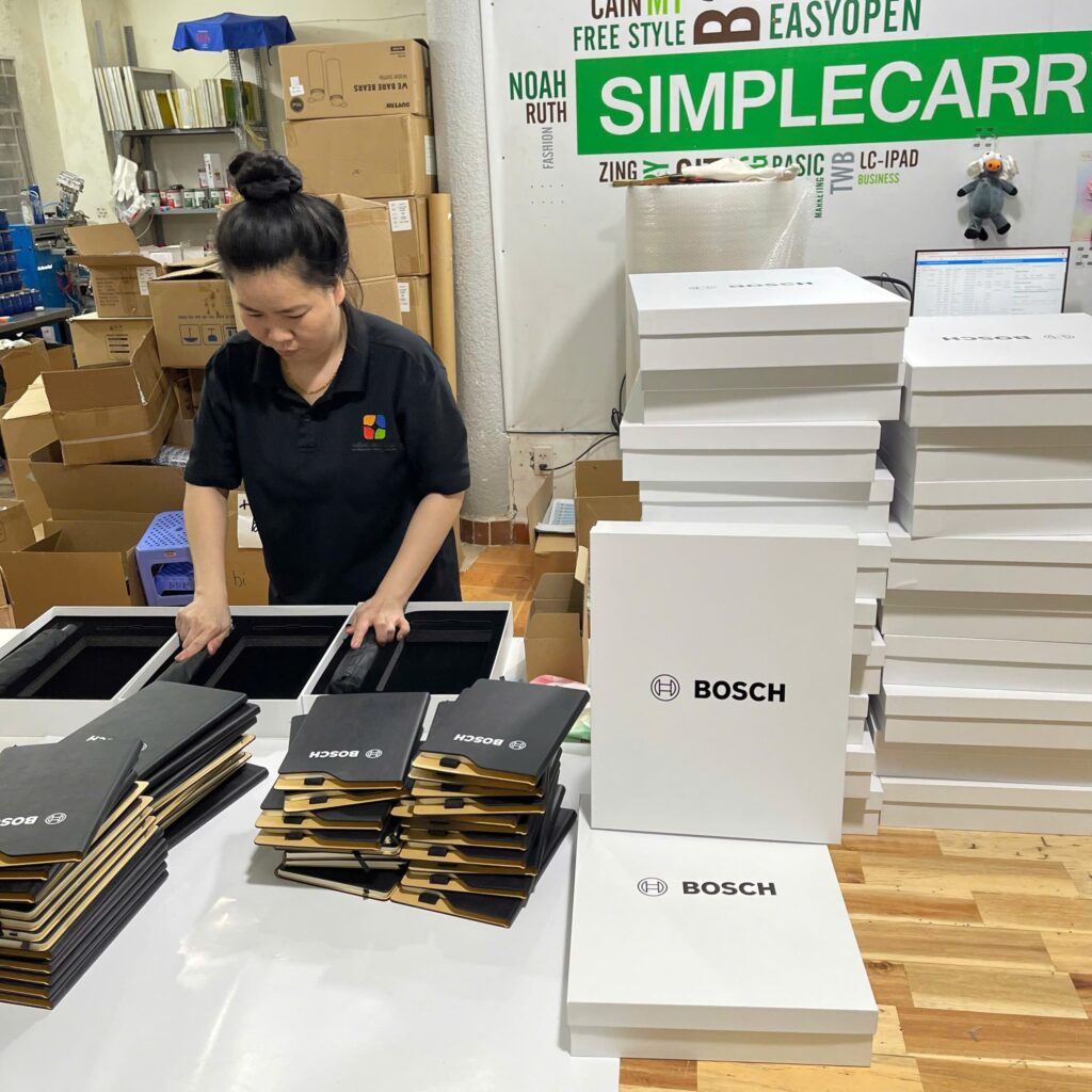 Sổ bìa da gáy còng Bose