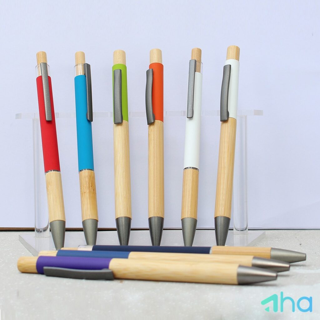 Quà tặng bút gỗ AHA-0136 TRẮNG